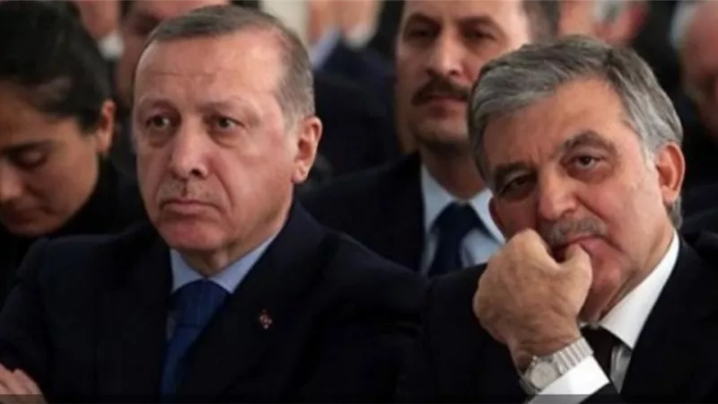 جول يوجه نيرانا صديقة لأردوغان.. السياسات الاقتصادية بلا رؤية و تدفع الاقتصاد التركي الى الهاوية