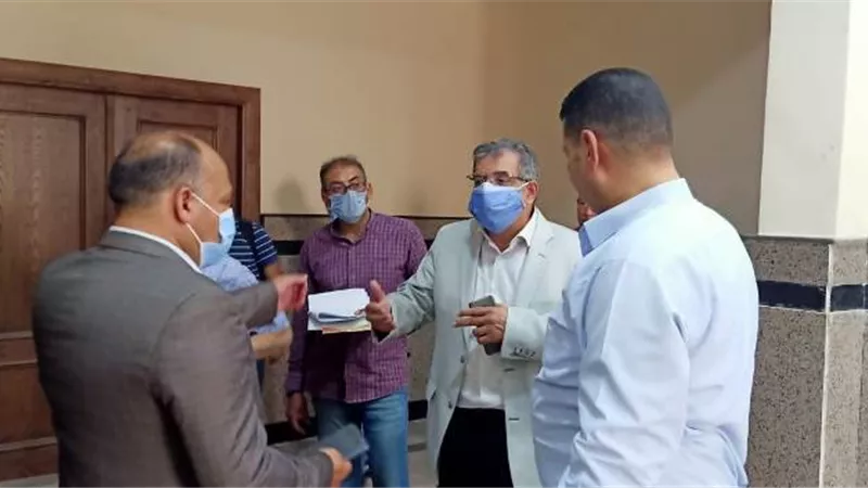 نائب رئيس جامعة بنها لشئون التعليم والطلاب يتفقد استعدادات الامتحانات