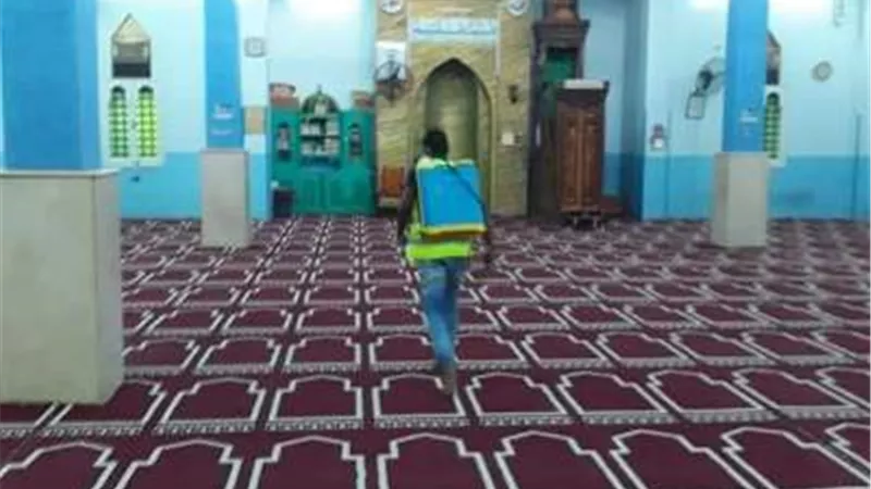 مواصلة حملة تعقيم وتطهير المساجد بالتعاون مع مؤسسات المجتمع المدنى بالأقصر
