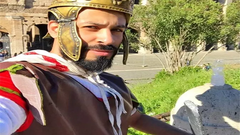 محمد علي مراسل abc في فيلم تاريخي يتم تصويره داخل روما