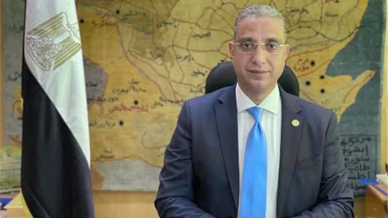 محافظ الفيوم يهنئ رئيس الجمهورية بذكرى ثورة 30 يونيو المجيدة