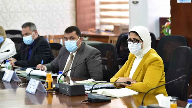 وزيرا الصحة والتنمية المحلية يبحثان احتياجات القطاع الصحي بالمحافظات لمواجهة فيروس كورونا