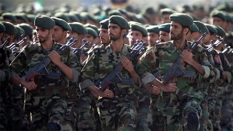 هجوم إرهابي استهدف سيارات تابعة للحرس الثوري الايرانى