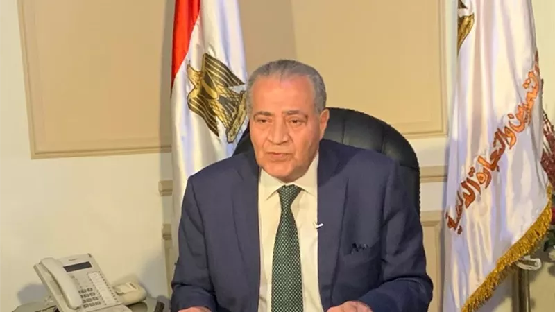 التموين : توريد الكمامات بسعر ٨.٥ للمستهلك