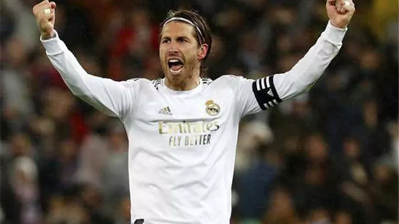 ريال مدريد يضع راموس أمام خيارين لتجديد عقده