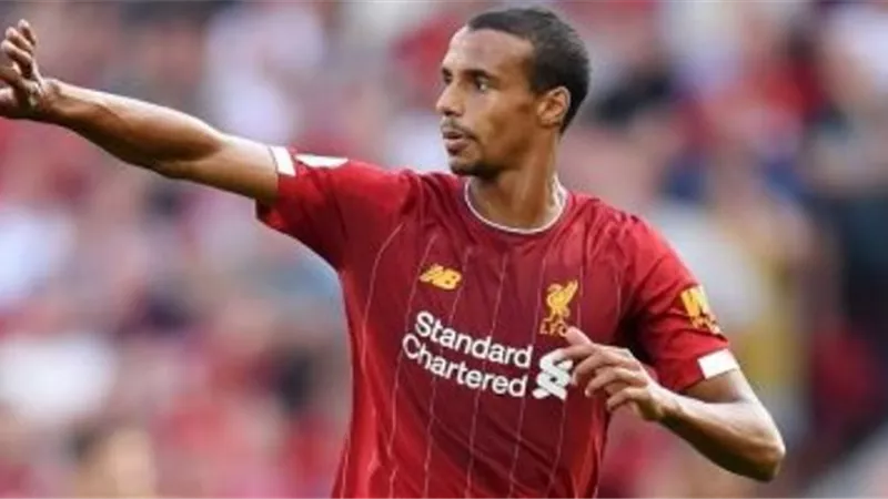 ليفربول يخسر مدافعه حتى نهاية الموسم بسبب الإصابة