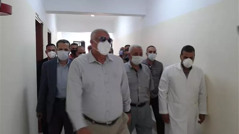 الزملّوط يطمئن على جاهزية مستشفيات العزل بتكلفة تتخطى 2 مليون جنيه بالوادى الجديد