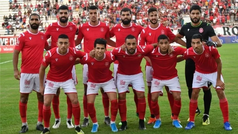 مفاجأة .. النجم الساحلى يقرر تسريح لاعبيه