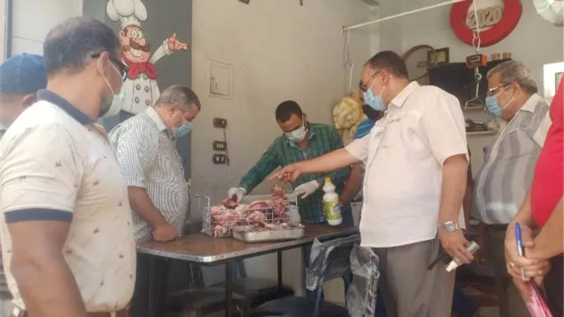 محافظ أسيوط : استمرار الحملات على المطاعم والمقاهي لمتابعة الإجراءات الاحترازية لمواجهة كورونا