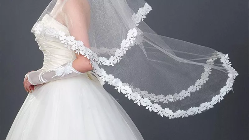 قبل ساعات من زفافها ...عشرينية تشنق نفسها