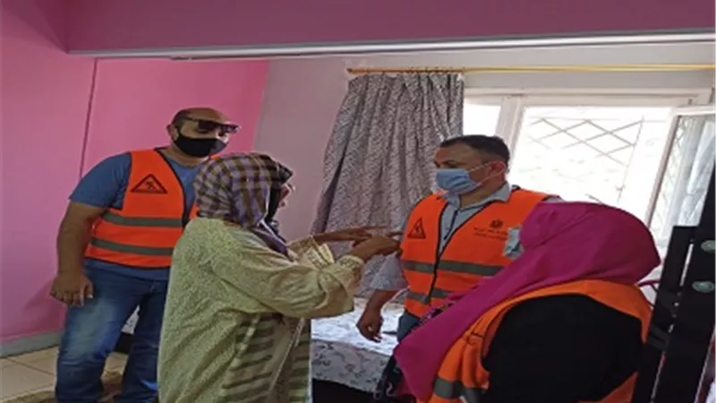 القباج توجه بإنقاذ سيدة مسنة تخلى عنها ابنها وتركها في الشارع بلا مأوى