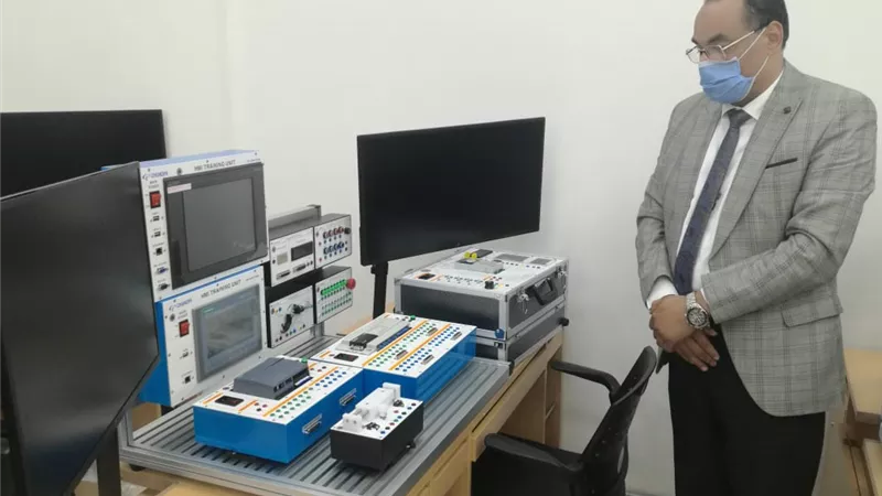 جوله لرئيس جامعة بني سويف التكنولوجية