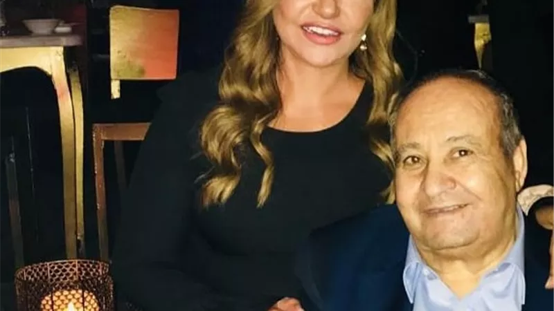ليلى علوى تهنئ وحيد حامد بعيد ميلاده.. 