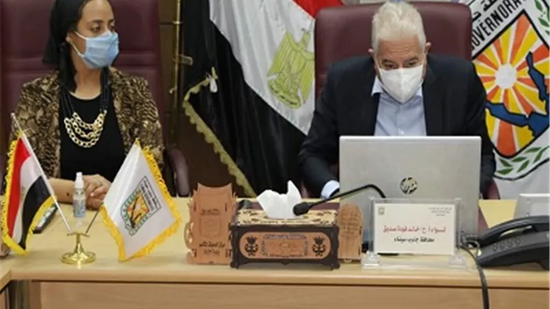 عبر الفيديو كونفرنس : فوده يصدق علي المخطط الإستراتيجي للمحافظة