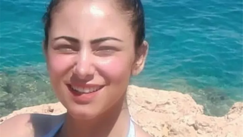 انجى خطاب تتألق عبر انستجرام بإطلالة صيفية ساحرة