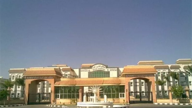 أطباء عين شمس وطب الزقازيق ومعهد القلب بمستشفي طور سيناء من 4 الي 9 يوليو الجاري