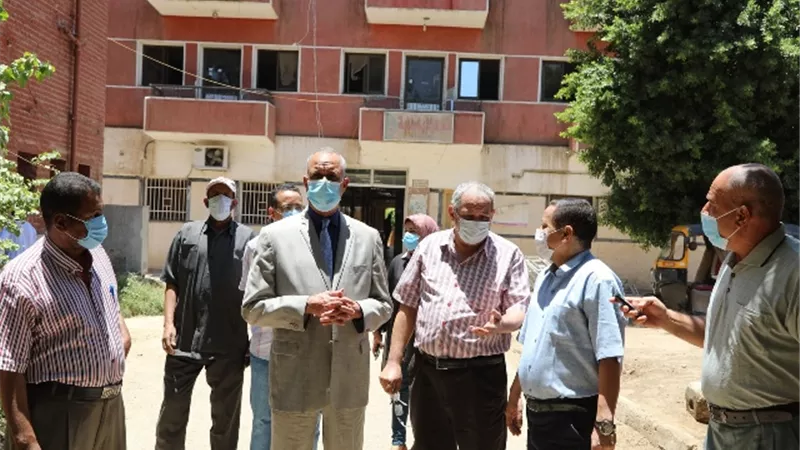 خروج وتعافي ١٦٥ حالة مصابة بفيروس كورونا من مستشفى قوص المركزى