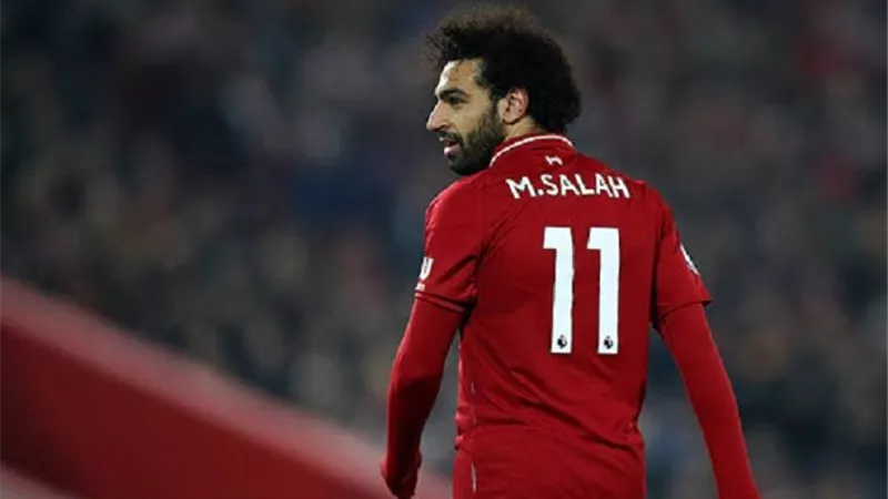 محمد صلاح يقود تشكيل الريدز في قمة الدوري الإنجليزي