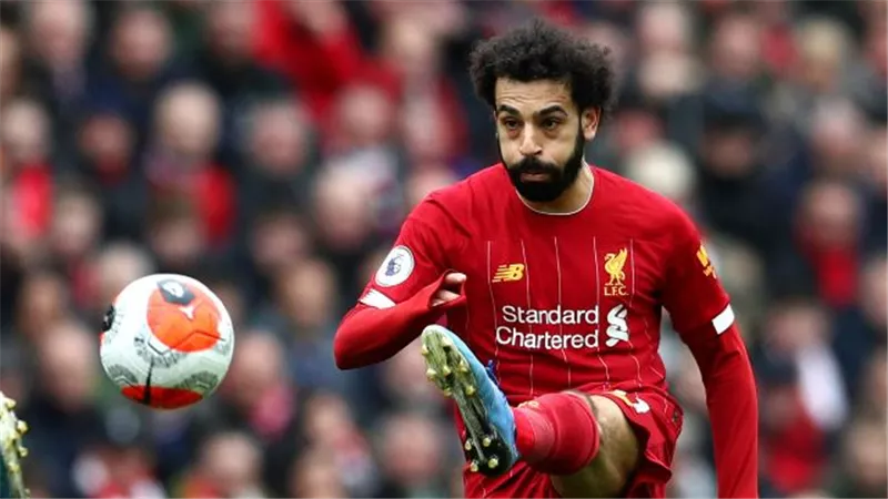محمد صلاح يقود تشكيل الريدز ضد مان سيتي في قمة الدوري الإنجليزي