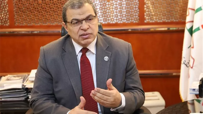 مكتب التمثيل العمالي بالكويت: وصول 6 رحلات طيران تقل 930 عاملا مصريا من العالقين ..اليوم