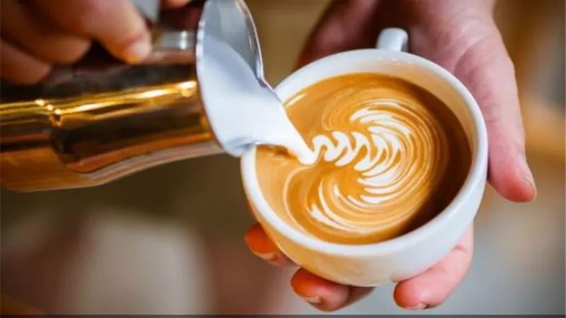 تتبع حمية غذائية ..احذر كوب الكابتشينو .. يعادل شطيرة برجر بالجبن