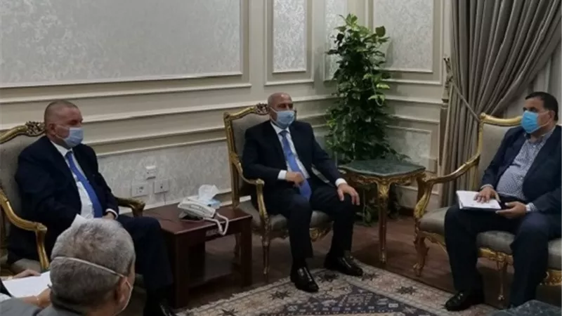 وزيرا النقل وقطاع الأعمال يبحثان إنشاء شركة للنقل متعدد الوسائط