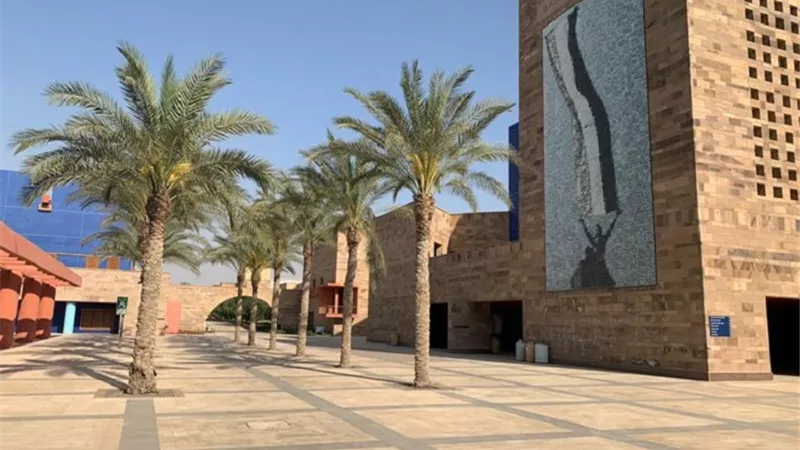 رد الجامعة الأمريكية بمصر على قضية الطالب المتهم بالتحرش وعلى التريندات المفتعلة