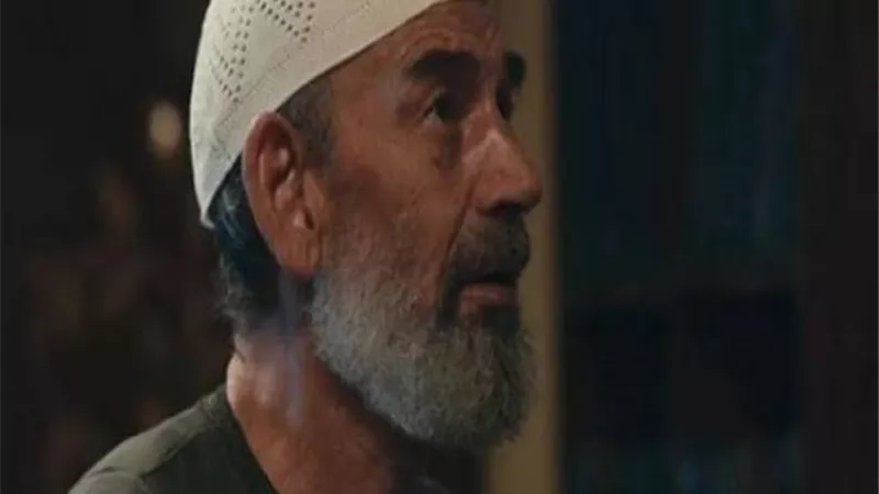 سليمان عيد يودع الفنان محمود جمعه بالدعاء له