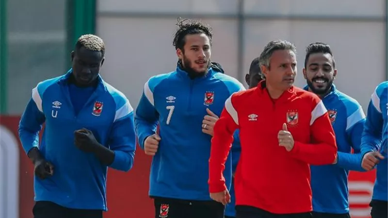 نجم الاهلى يعود من الاصابة ويشارك بالمران