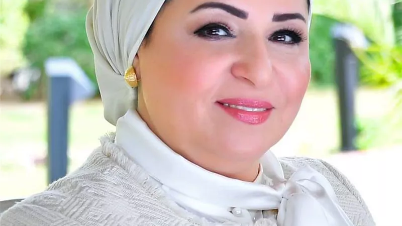 قرينة الرئيس تنعى الفنانة رجاء الجداوى