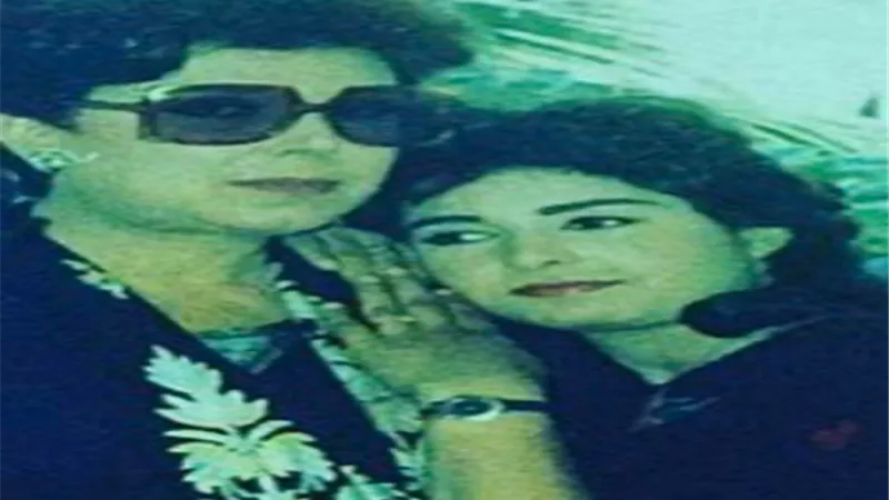 الأم والسند ارتحتي من الآلام اللي كنتي فيها لوحدك.. صابرين تنعى الفنانة رجاء الجداوي