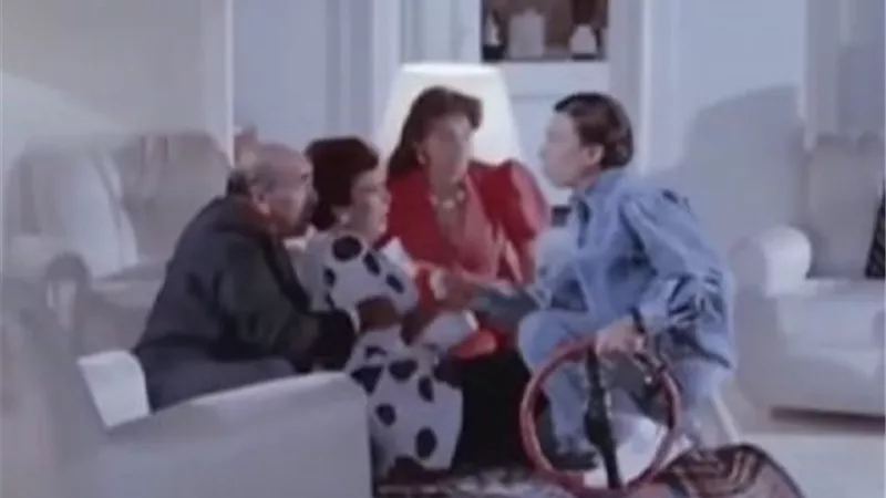 الزعيم عادل إمام ينعى رجاء الجداوي بفيديو من مشاركتهما فى فيلم 