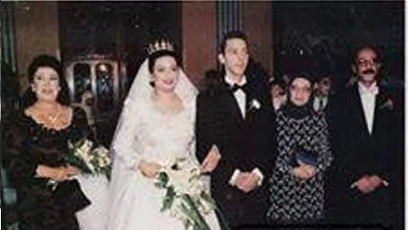 فيديو نادر لرجاء الجداوى فى حفل زفاف ابنتها .. شاهد