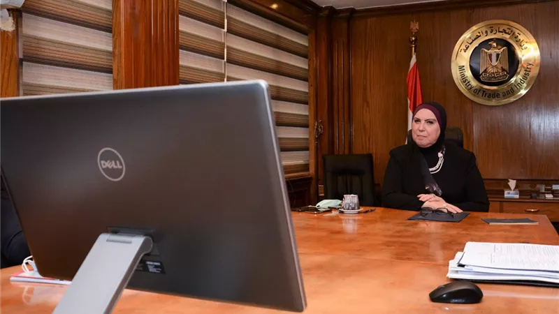 وزيرة الصناعة تشارك البنك الاسلامي للاعلان عن مساندة الدول الاعضاء ضد جائحة كوفيد 19