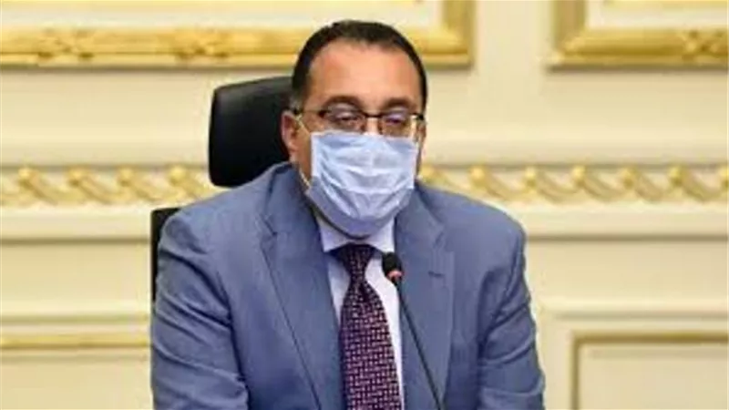 رئيس الوزراء يتفقد عددا من المحاور المرورية الجديدة بالجيزة