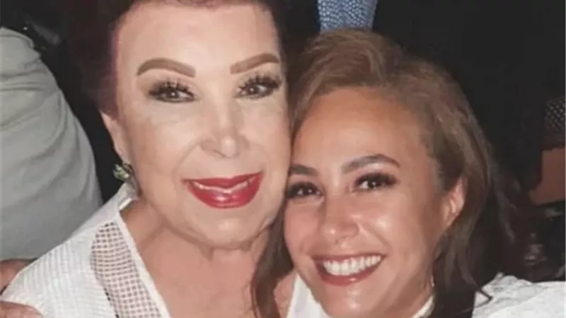 قلبك ما يتعوضش يا أعز الناس.. هند صبرى تتذكر رجاء الجداوي بكلمات مؤثرة