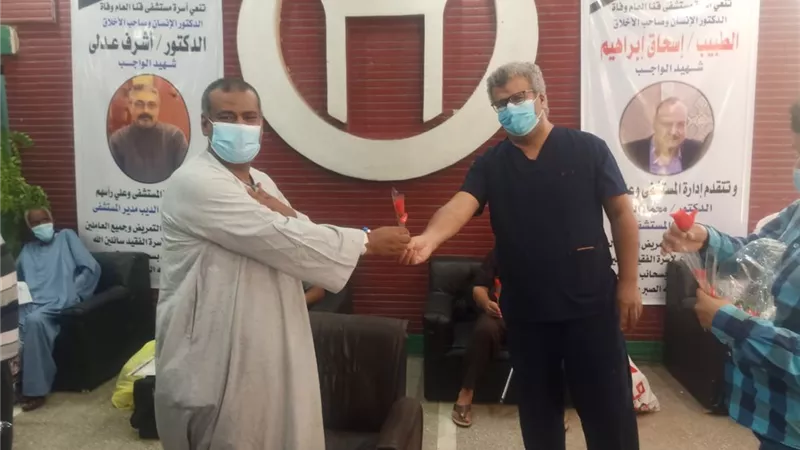 تعافى و خروج ٩ حالات كورونا من عزل مستشفى قنا العام