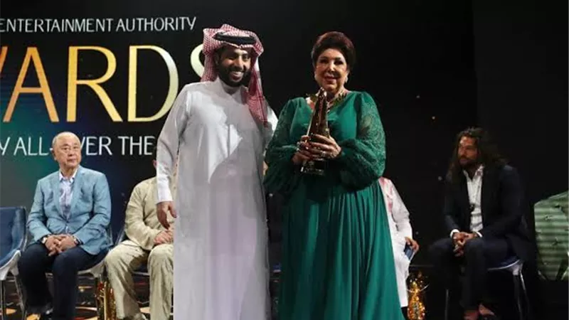 تعرف على رسالة رجاء الجداوي ل تركي آل الشيخ قبل وفاتها