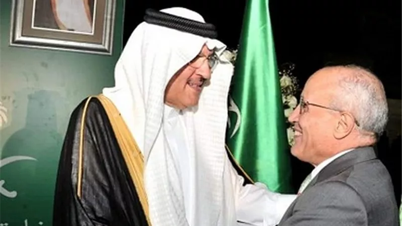 سفير خادم الحرمين بالقاهرة يُعزي في وفاة الفريق العصار