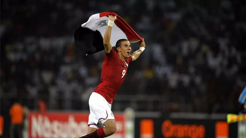 محمد زيدان يشعل السوشيال ميديا.. بصورة
