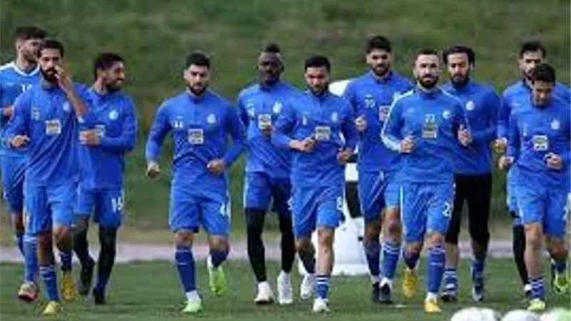 كورونا يضرب فريق استقلال طهران