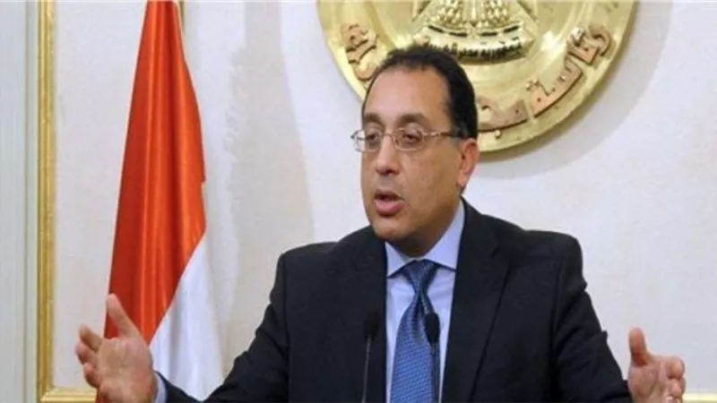 رئيس الوزراء يكلف وزيرالسياحة والاثار بسرعة تطوير ميادين طلعت حرب والأوبرا