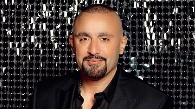 شاهد.. ظهور نادر لوالدة أحمد السقا