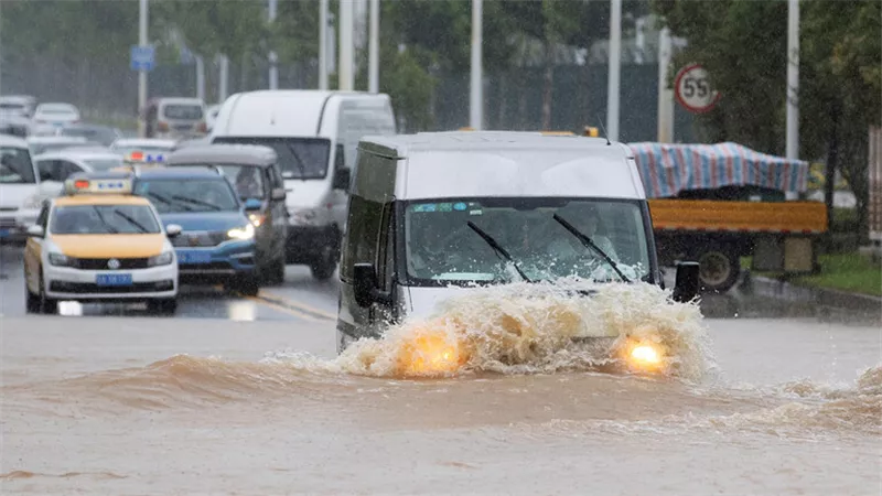 الامطار الغزيرة .. مصرع 9 اشخاص نتيجة انهيارات أرضية في هوبي الصينية