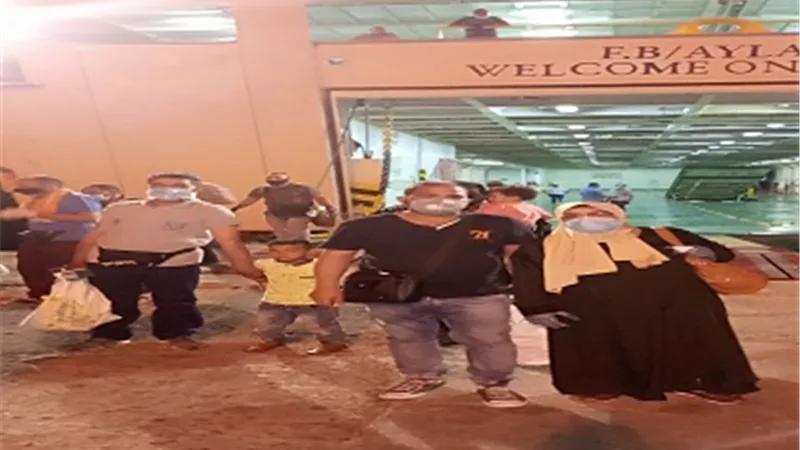 وزير النقل يتابع وصول 279 راكباً لميناء نويبع البحري من المصريين العائدين من الاردن
