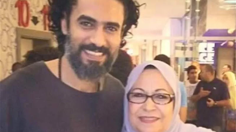 موعد دفن جثمان والدة الفنان محمد علاء
