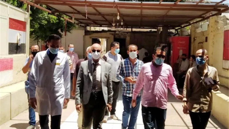 مرور مفاجئ لوكيل وزارة الصحة بالشرقية على مستشفيات الزقازيق.. بالصور