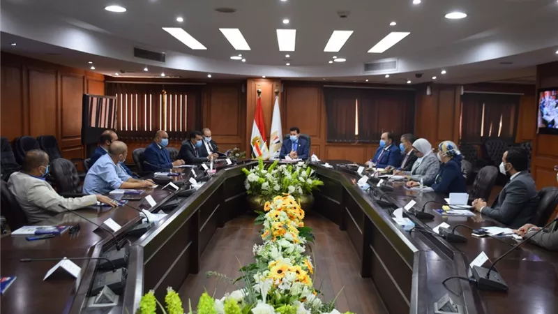 وزير الرياضة يجتمع مع مجلس إدارة الاتحاد العام لمراكز شباب مصر