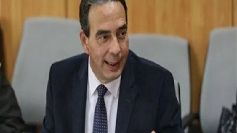 أيمن أبو العلا: تراجع أعداد مصابي كورونا 