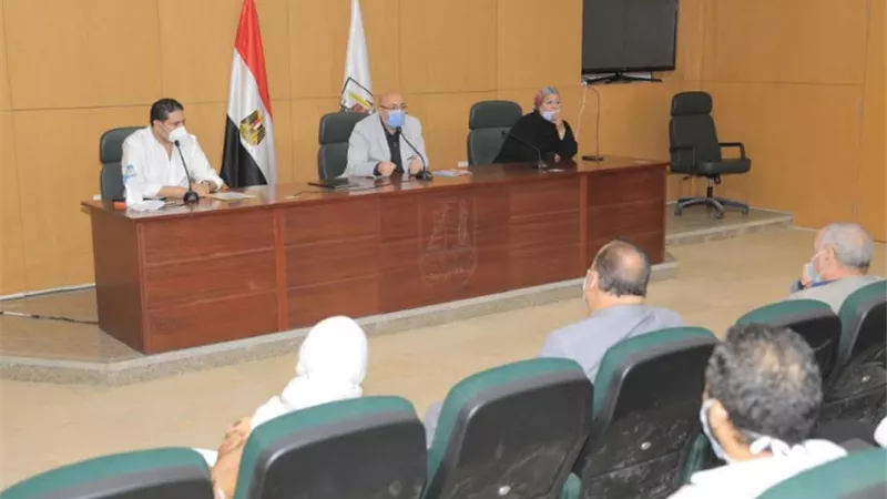توقيع أول وثيقة توحيد العمل الاهلى فى بنى سويف.